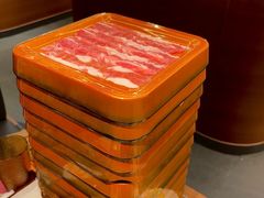 -牛YO寿喜烧·铁板烧和牛火锅自助(市府恒隆店)