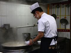 制作葫芦头过程-春发生饭店·非遗(南院门店)