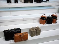 -CHANEL(恒隆广场店)
