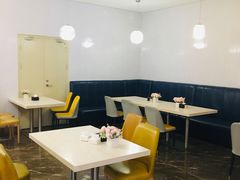 -潮漫酒店(北京通州环球度假区临河里地铁站店)