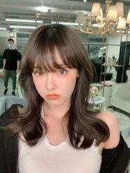-MODEL'S HAIR