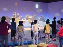 -小鸡哆哆故事屋·儿童乐园(嘉里城店)