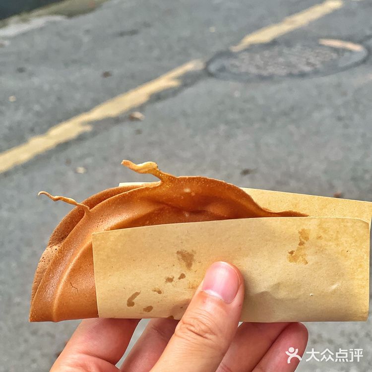 🟢：成都不容错过的小吃 蛋烘糕 五十年老店