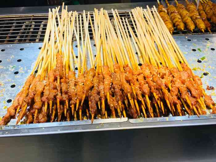 标头串烧(澳门美食街店)-"10块钱买了一堆呀味道不错呀,连小朋友.