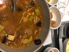 -大食代美食广场(上海中心店)