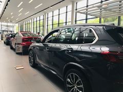 -上海宝信宝马4S店