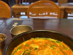 -银米·云南传统过桥米线(双廊黑金冠店)