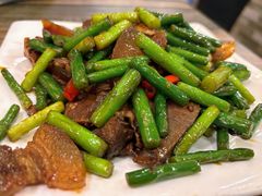 蒜台炒肉-毛胡子牛羊餐馆(武宁路店)