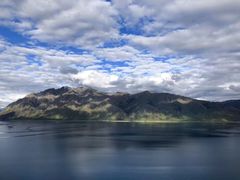 -怀托摩萤火虫洞