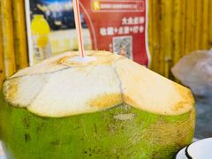 -三亚火车头万人海鲜广场