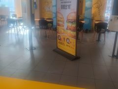 -麦当劳(燕顺路店)