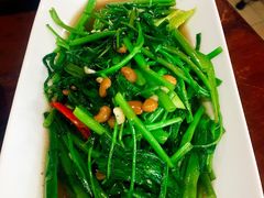 -Dang restaurant (patong phuket)