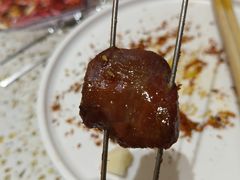 -小董哥烤串·爆汁大油边(故宫店)