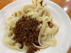 牛肉脆绍刀削-华兴街自力面店