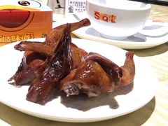 招牌烤乳鸽-石岐佬中山菜馆(张溪店)
