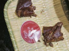 -东口码头·烧鸽子·鱼头泡饼·地方菜(金鹰悦城店)