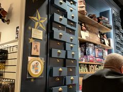 -九又四分之三站台哈利波特商店