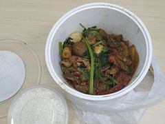 -愉肴麻辣香锅(中山路店)
