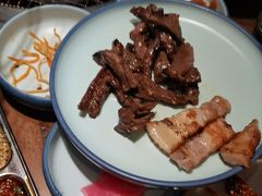 -明洞阿姨·韩式酱蟹烤肉·创意料理(三元桥店)