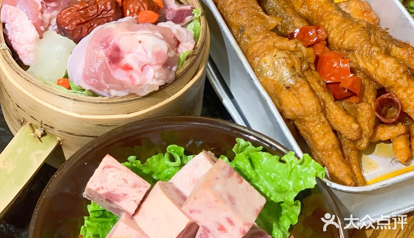 钱🐰似锦-新品来喽！排队也要吃的蜀主成都串串酒馆
