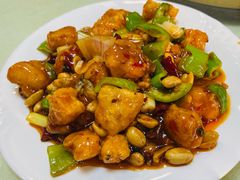 宫爆鳕鱼球-奥华餐厅·老张记(台基厂店)