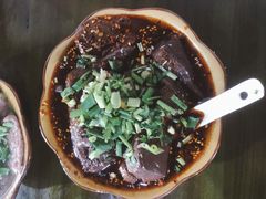 -小杨翘脚牛肉