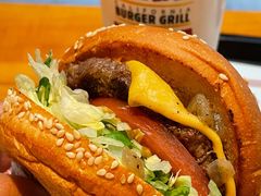 -The Habit Burger Grill 哈比特汉堡(复兴soho店)