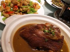 -吴记酱骨炖菜馆(康安路店)