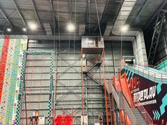 -极限PLAY运动娱乐新世界·团建派对潮玩休闲馆·室内蹦极高空游乐园