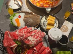 -湊湊火锅·茶憩(杭州湖滨银泰in77店)