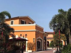 -佛罗伦萨小镇广佛名品奥特莱斯(疏港路店)