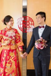 -现代经典婚纱摄影