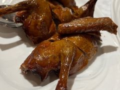 招牌乳鸽-岭南小馆