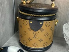 -小飞侠奢侈品回收 寄卖 养护(宝山宝龙广场店)