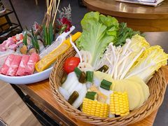 -樾餐厅泰式海鲜火锅(民歌湖店)