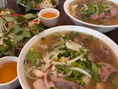 -鸿记越南牛鸡粉