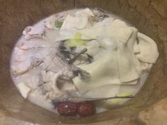 -滇香肴·云南菜蒸汽石锅鱼(云南北路店)