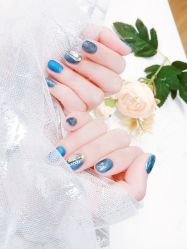 -手牵手美甲