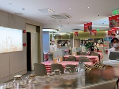 大堂-西贝莜面村(上海百联西郊店)