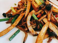 香炒野山菌-69艺术餐厅(宋庄店)