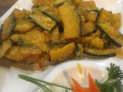 -朋友圈概念餐厅(象山万达广场店)