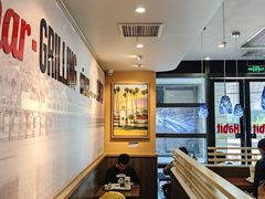 -The Habit Burger Grill 哈比特汉堡(世博店)
