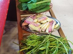 -老石黑山羊毛驴肉火锅(金凯广场店)
