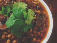 红烧肥肠-梯坎豆花