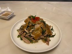 香椿拌手撕鸡-港丽餐厅(高德置地店)