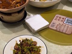 -莲餐厅·湖北菜·潜江小龙虾店(愚园路店)
