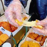 千颂伊挑炸鸡的眼光 和挑男人一样好。。。