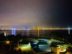 -上海滴水湖皇冠假日酒店