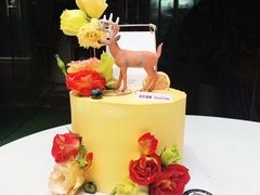 6英寸加高麋鹿鲜花花朵主题蛋糕-艾加柒克蛋糕茶歇甜品台(春熙路店)