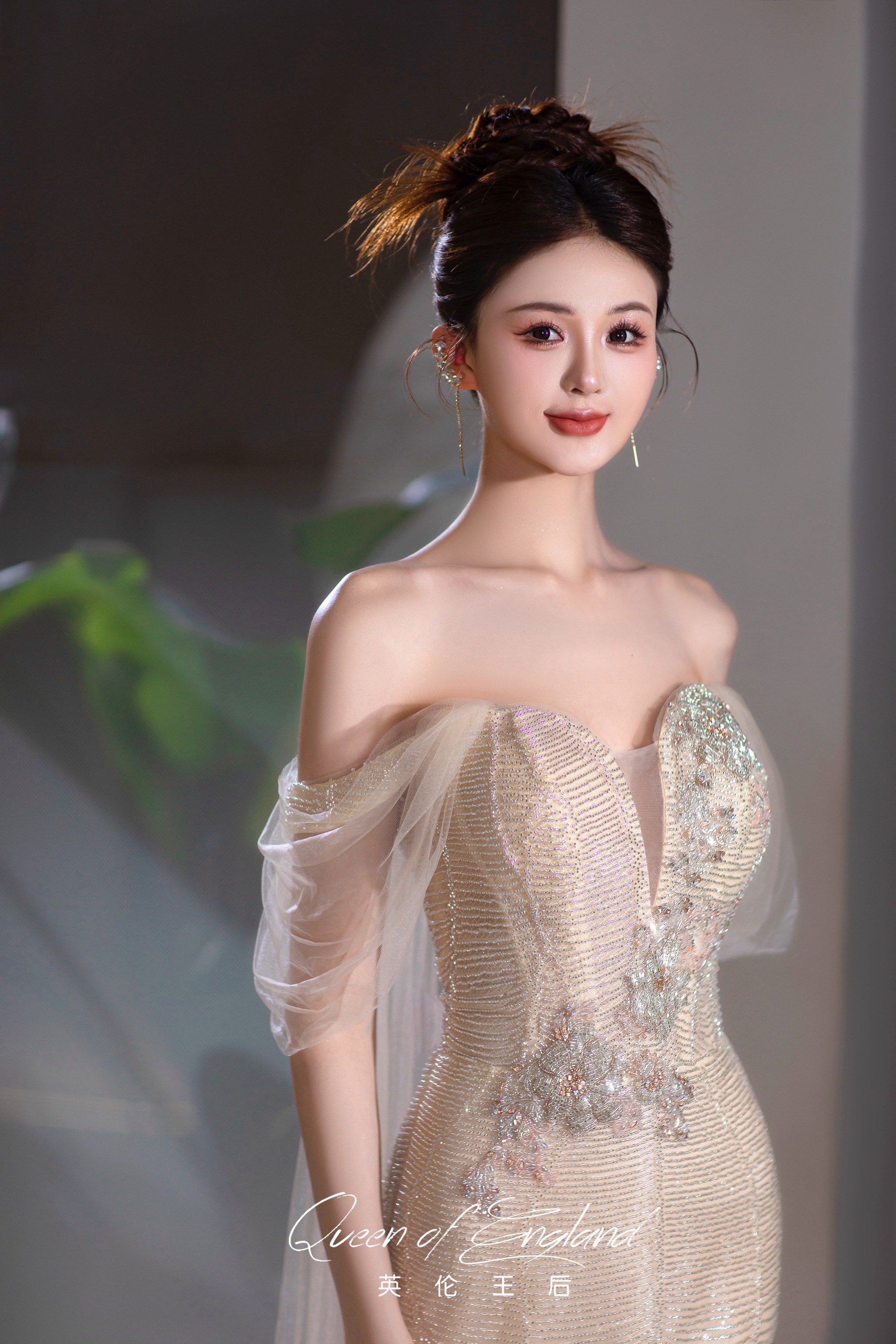 冷艳气质的香槟鱼尾礼服太好看啦!